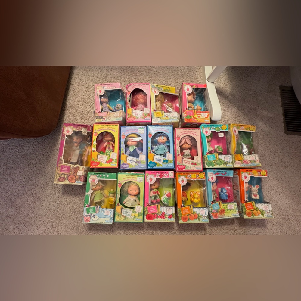 Strawberry Shortcake Friends Lot 17 Kenner 1982 Dolls